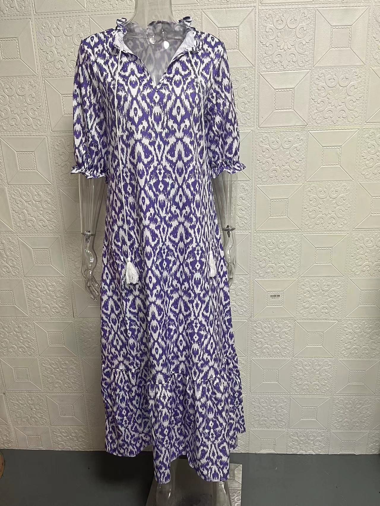 Amsoin Loose V-neck Printed Dress