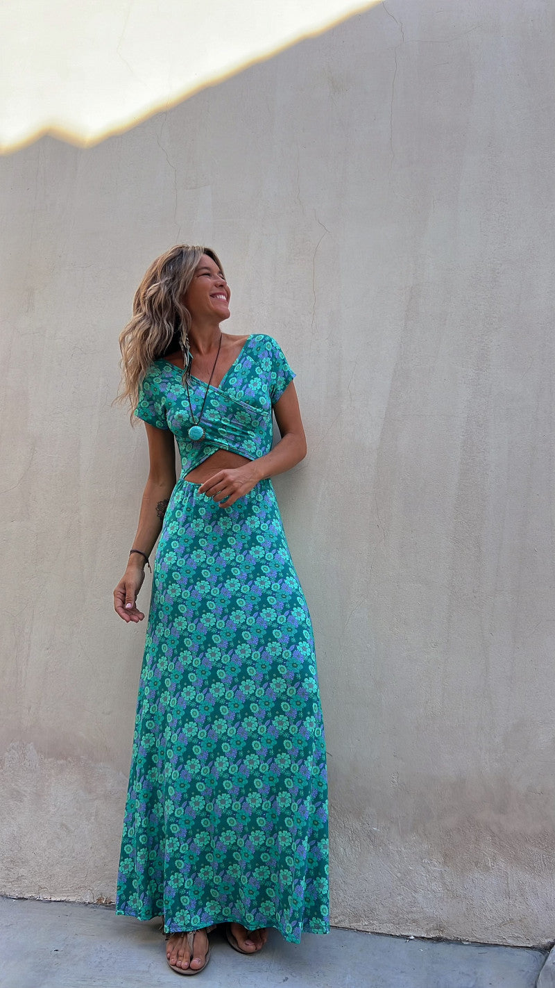 Amsoin Short-sleeved Reversible Long Hem Printed Dress