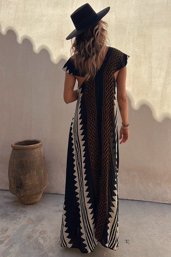 Amsoin V Neck Short Sleeve Color Block Printed  Maxi Swing Dress