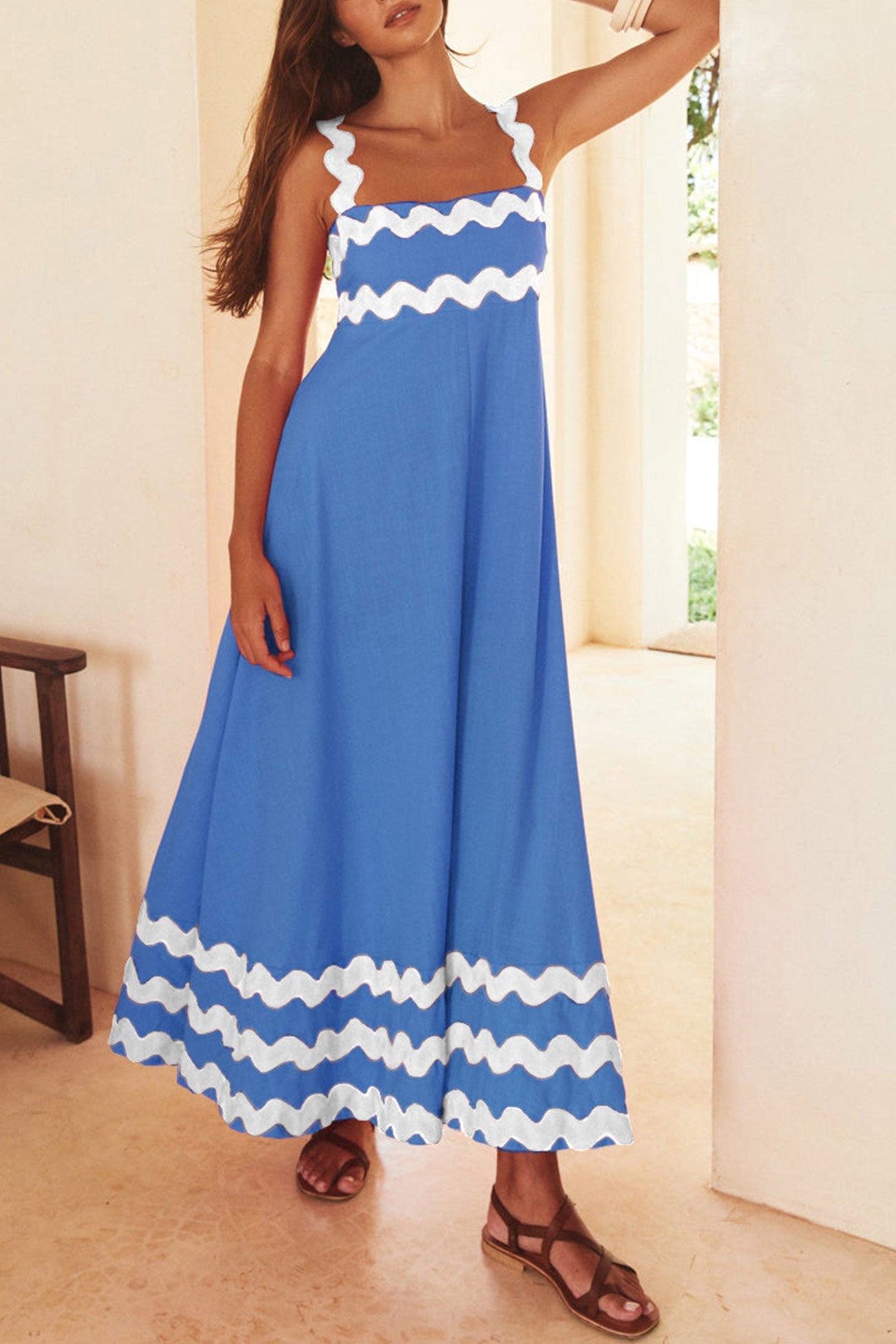 Amsoin Wavy Print Cami Dress