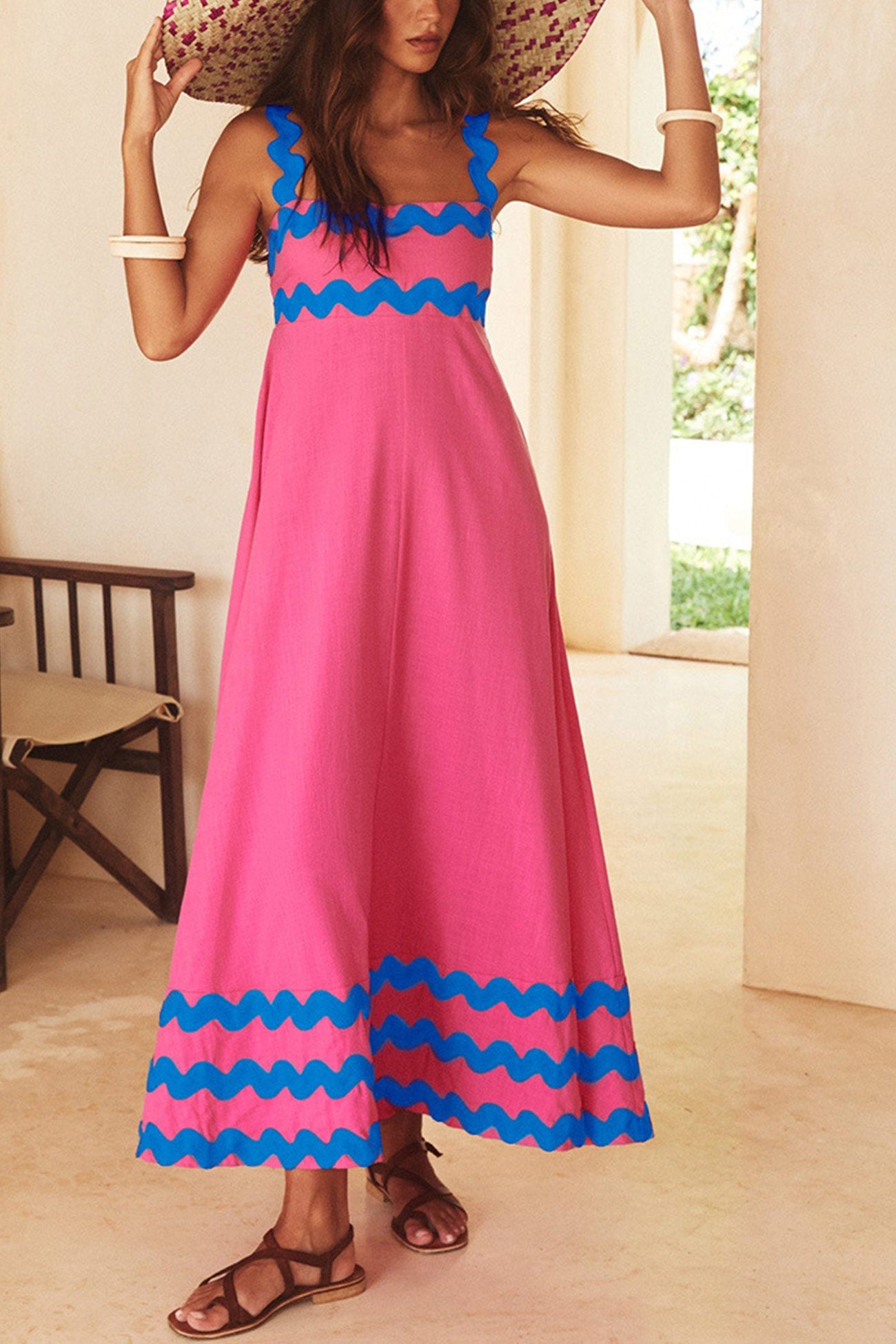 Amsoin Wavy Print Cami Dress