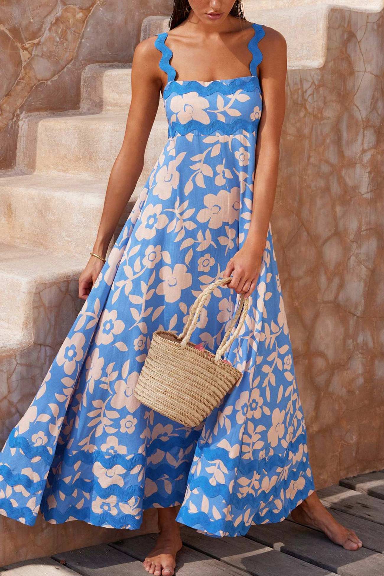 Amsoin Wavy Print Cami Dress