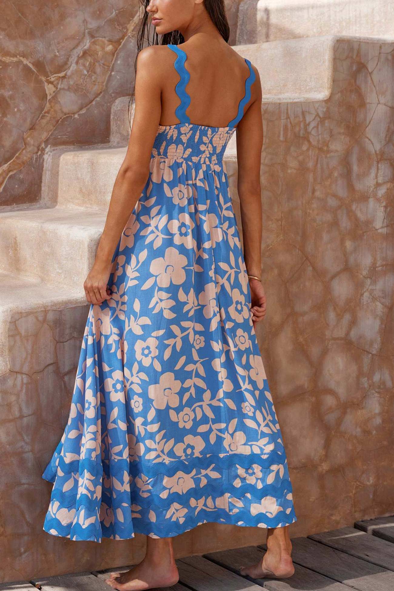 Amsoin Wavy Print Cami Dress