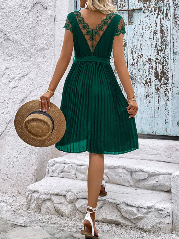 lace stitching solid color pleated dress kakaclo