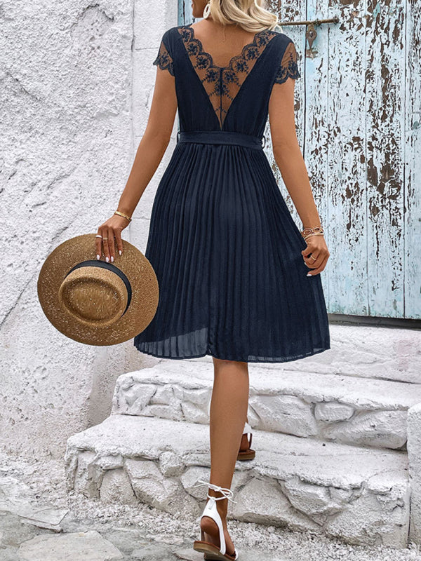 lace stitching solid color pleated dress kakaclo