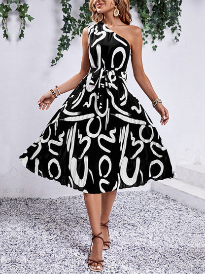 letter print off-shoulder dress BLUE ZONE PLANET