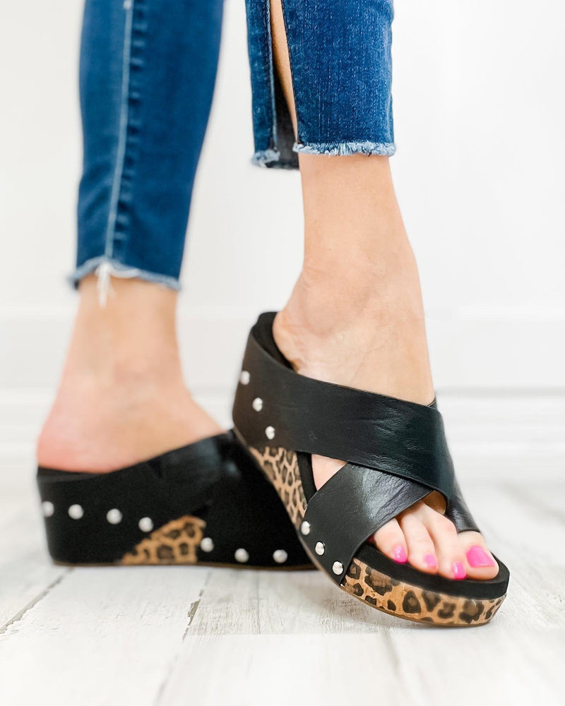 Amsoin Leopard Faux Leather Wedge