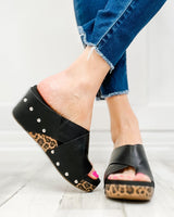 Amsoin Leopard Faux Leather Wedge