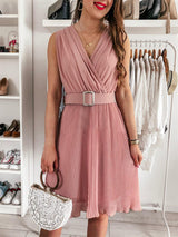 Amsoin V-Neck Pleated Sleeveless Dress