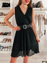 Amsoin V-Neck Pleated Sleeveless Dress