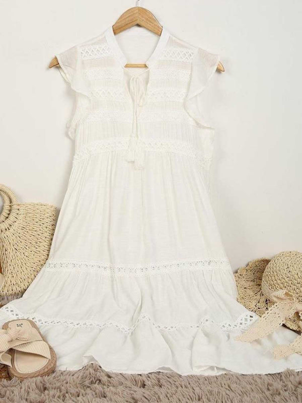 Amsoin Lace V Neck Dress