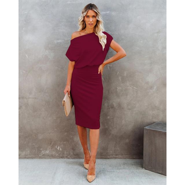 Amsoin Off-Shoulder Solid Color Dress