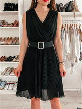 Amsoin V-Neck Pleated Sleeveless Dress