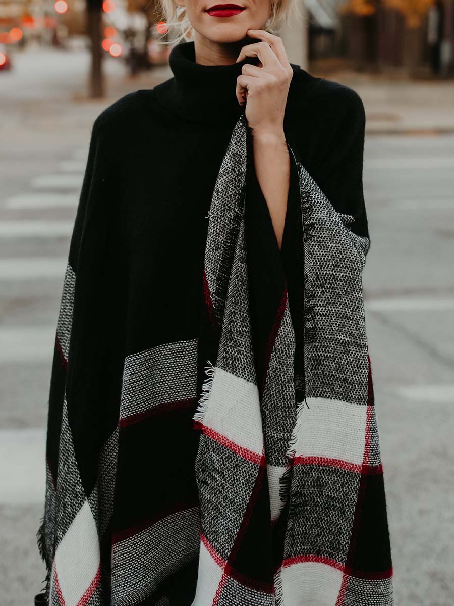 Amsoin Cape Knit Turtleneck Sweater