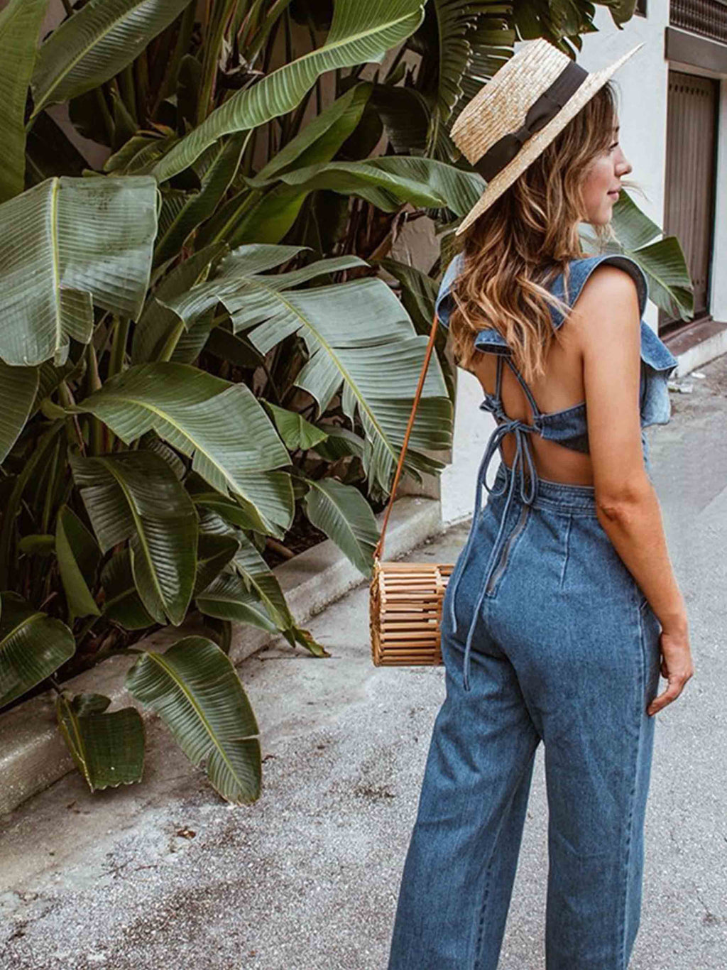 Amsoin O Neck Flouncing Denim Jumpsuit