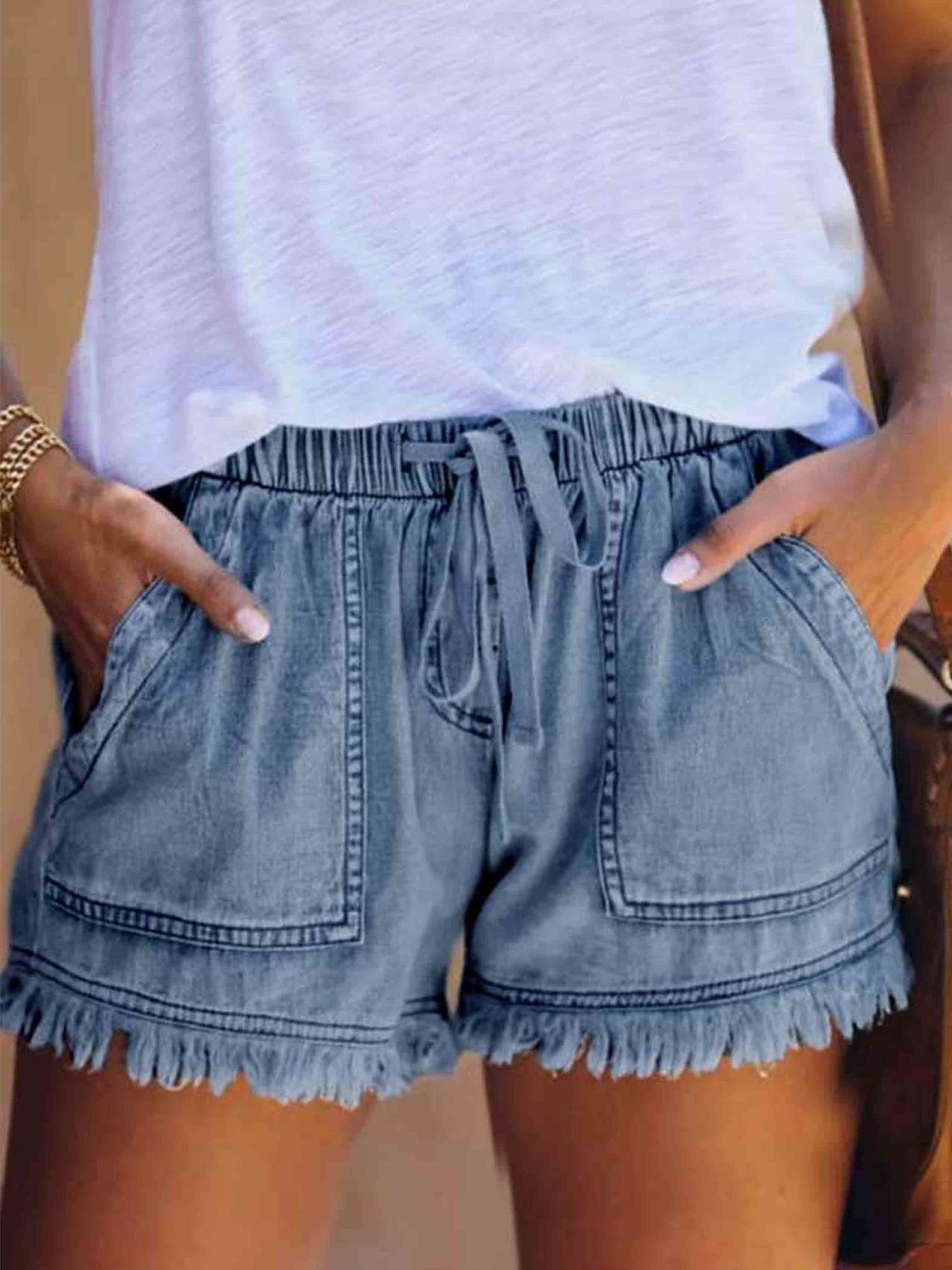 Amsoin Adjustable Tassel Pocket Shorts